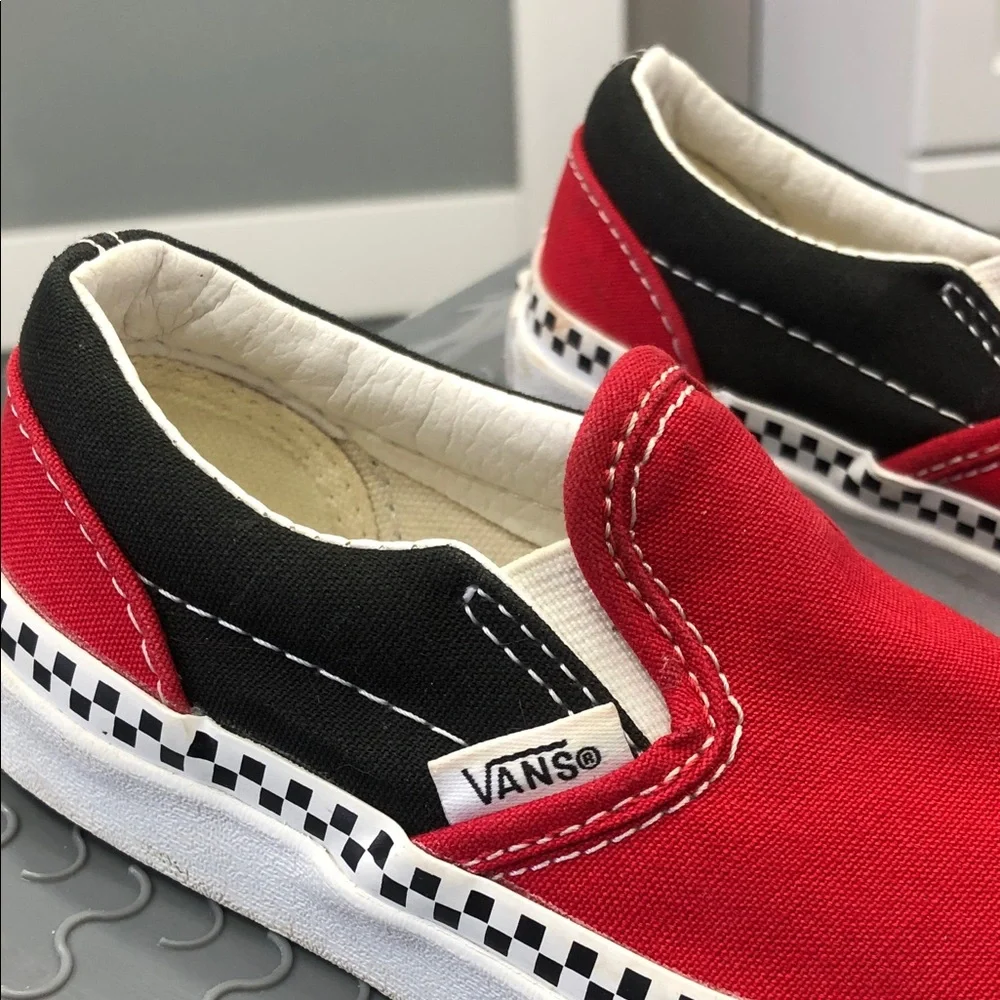 Vans Classic Slip-On Sneakers – Red & Black + Checkered  – Toddler Size 11 US - Picture 10 of 10